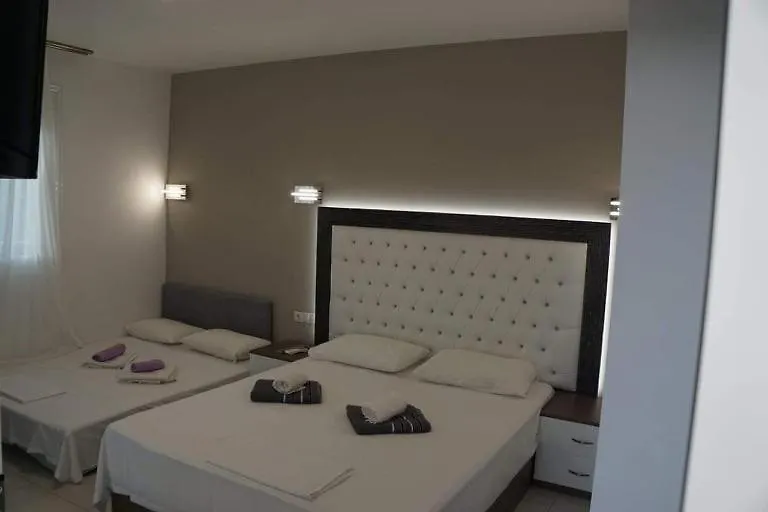 Petros House Aparthotel Sarti