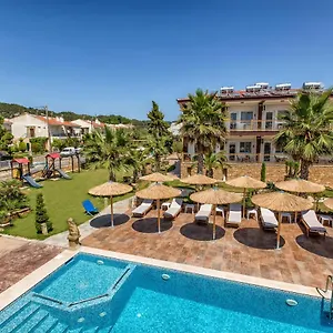 Hotel apartamentowy Halkidiki Greek Pride ηotel And, Skála Foúrkas
